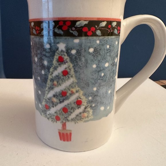 ROYAL NORFOLK 12 OZ CHRISTMAS TREE MUG - Picture 3 of 5